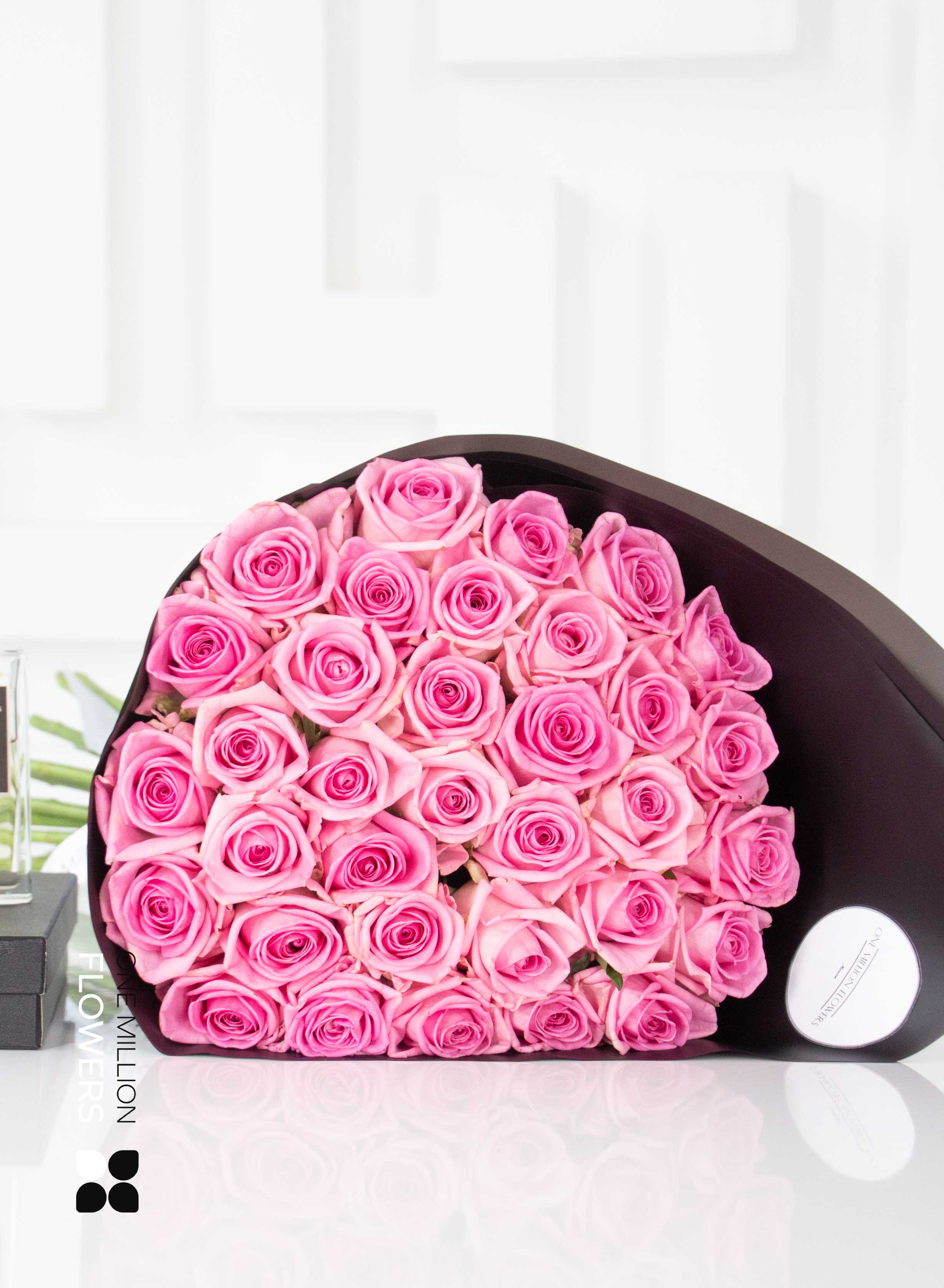 Букет из 35 "Ревиваль" Black - Розы 40 см.