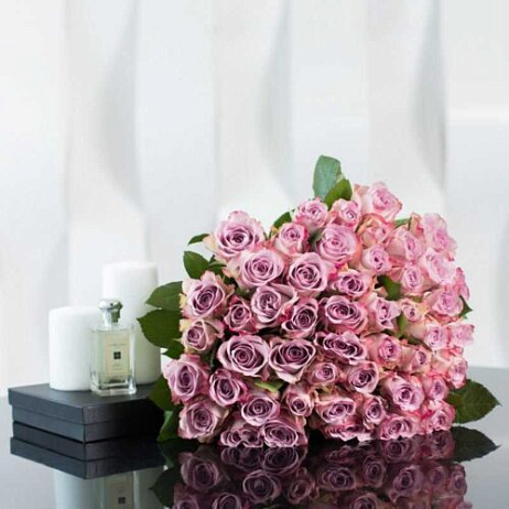 Букет из 51 "Морнинг Дью"